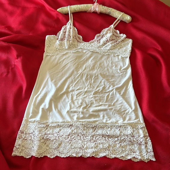 La vie en rose, lingerie night. White. Size large. - Picture 2 of 7